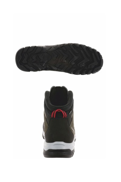 Quechua shoes on rent store